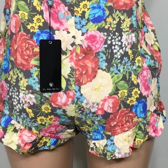 New. WILDFOX Flower Delivery romper. Medium - Picture 5 of 9